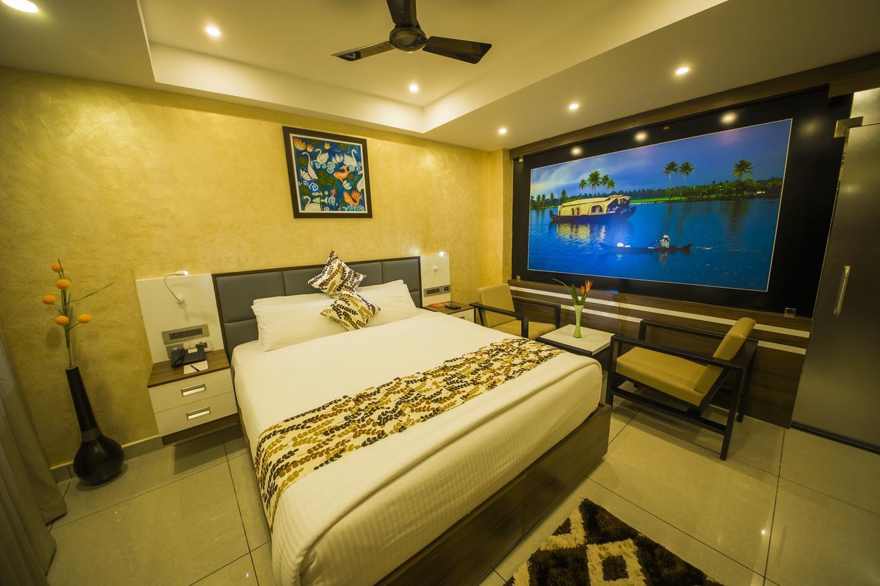 Готель The Renai Cochin Kochi Екстер'єр фото