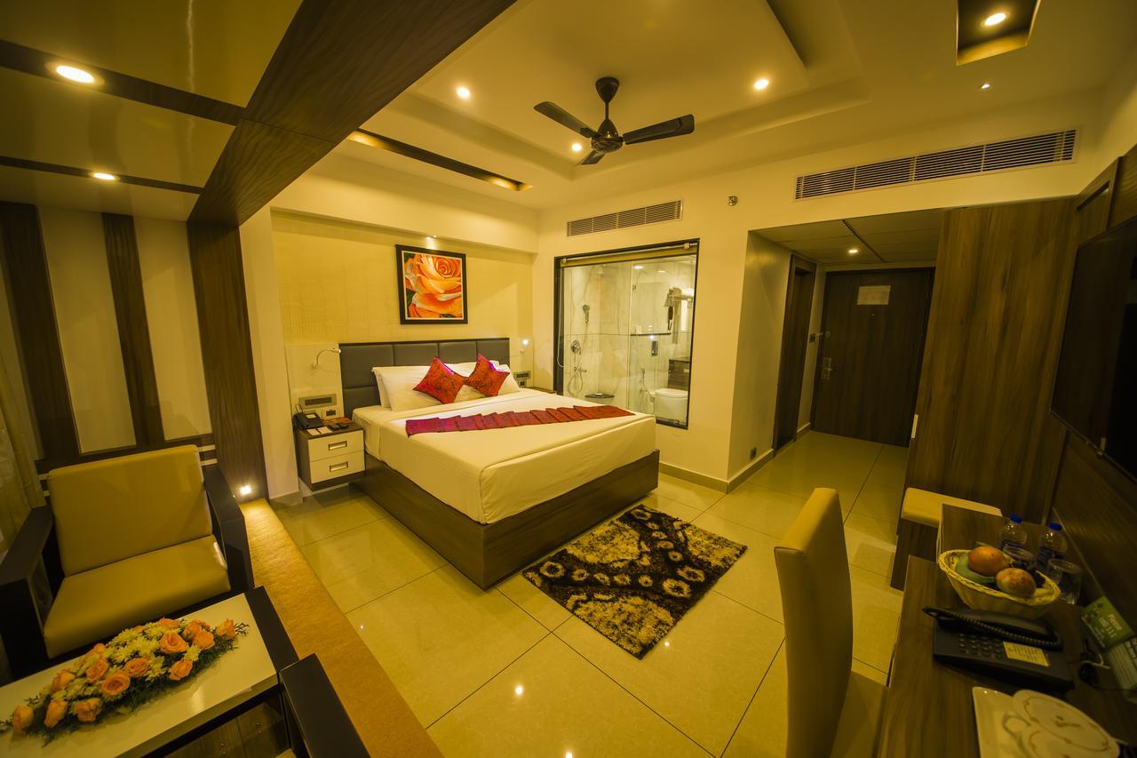 Готель The Renai Cochin Kochi Екстер'єр фото