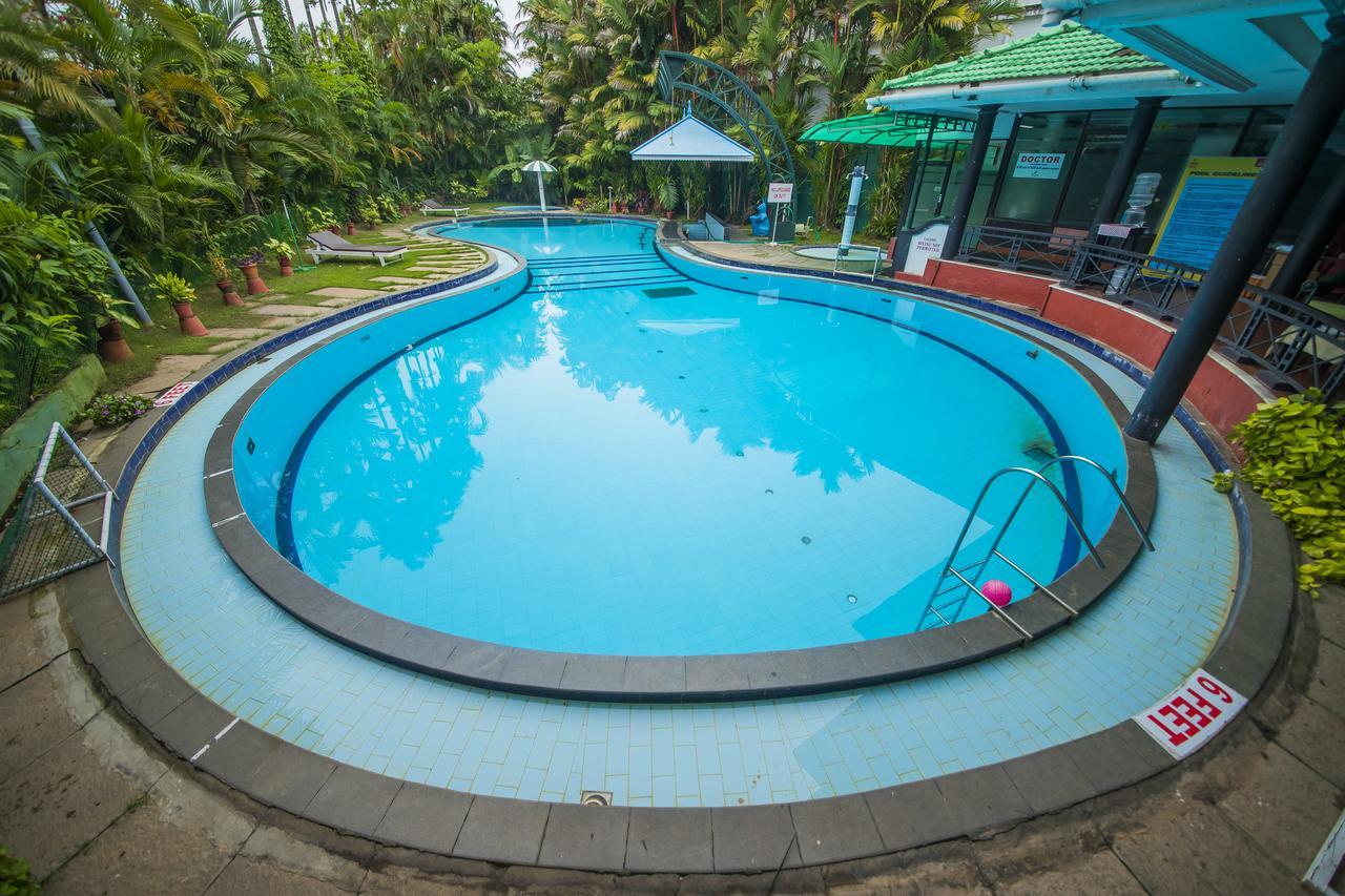 Готель The Renai Cochin Kochi Екстер'єр фото