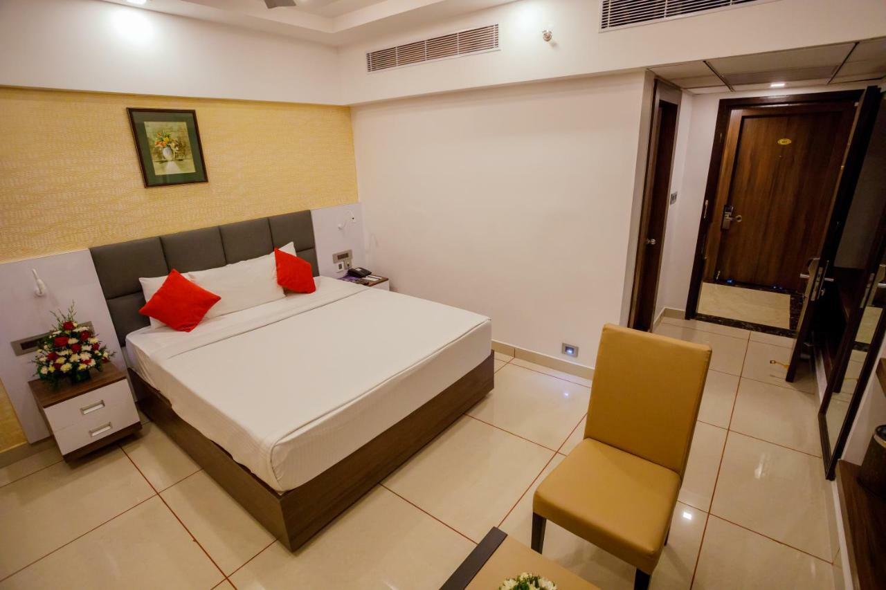 Готель The Renai Cochin Kochi Екстер'єр фото