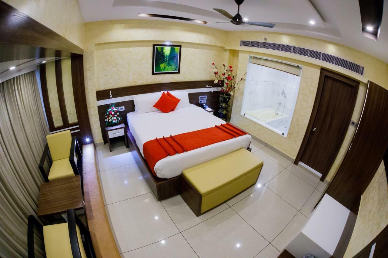Готель The Renai Cochin Kochi Екстер'єр фото